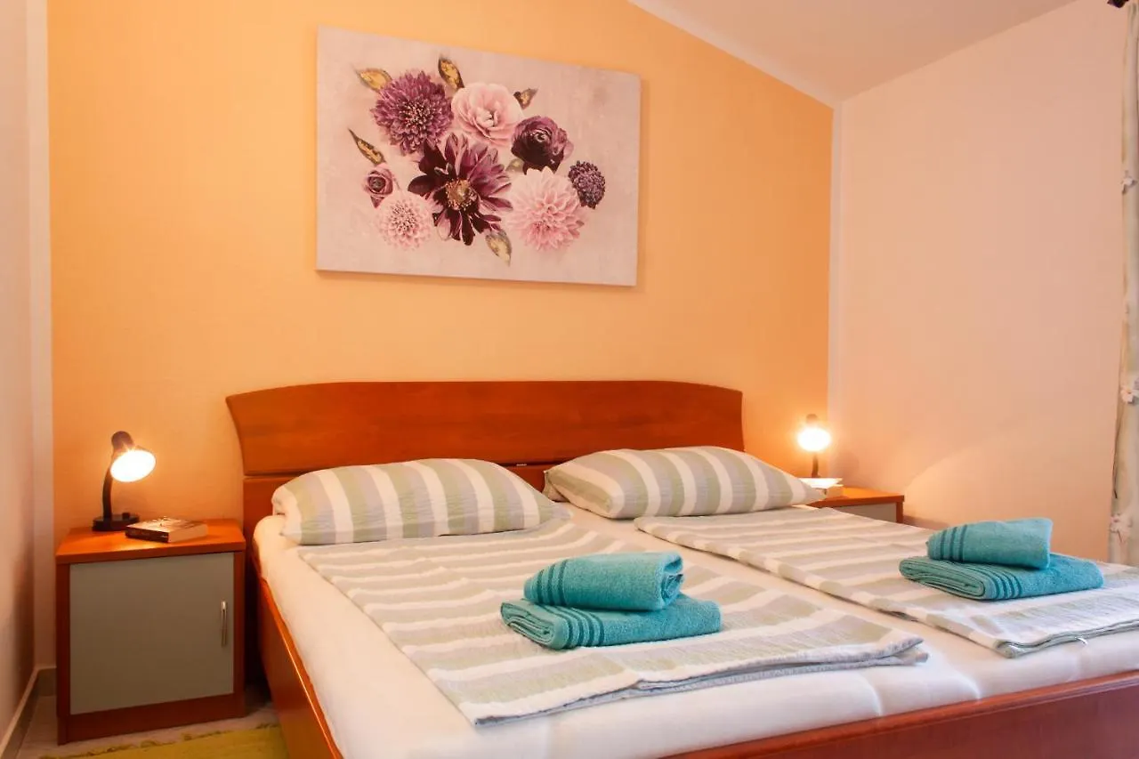 Marcel Apartment Mit Meerblick Trogir 0*,  Chorvatsko