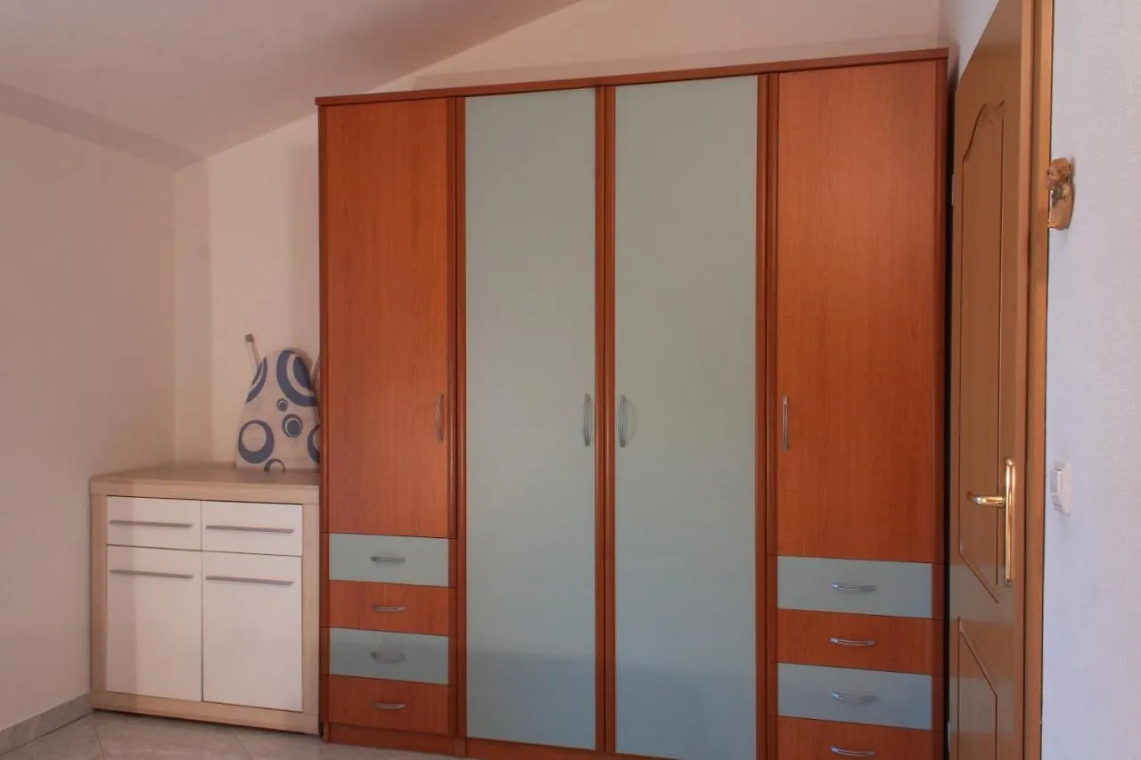 Marcel Apartment Mit Meerblick 트로기르